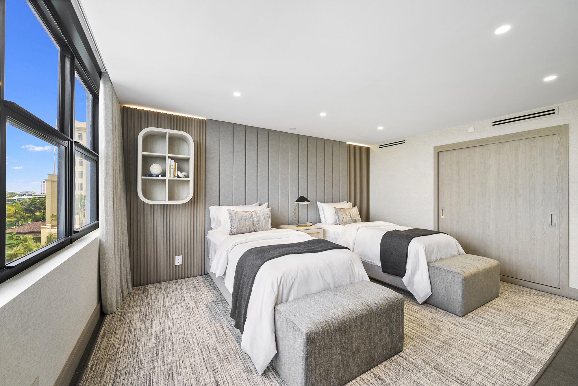 <i>Boca Raton</i> Oceanfront Residence