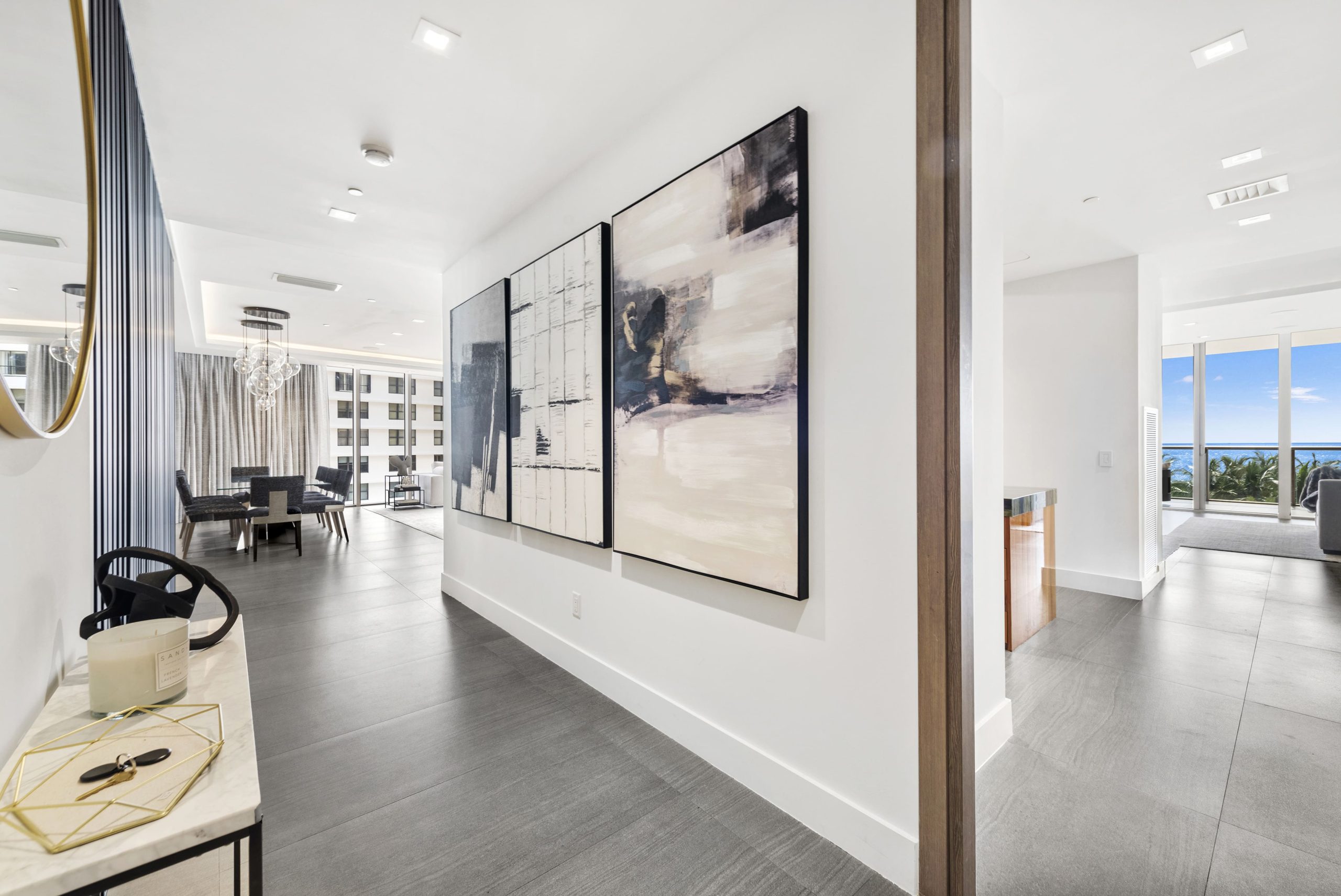 <i>Bal Harbour </i> St Regis Residence